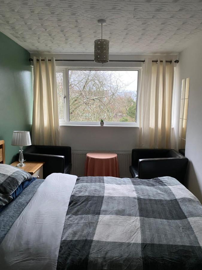 1 Luxurious Double Bedroom With Private Shower Reading Eksteriør bilde